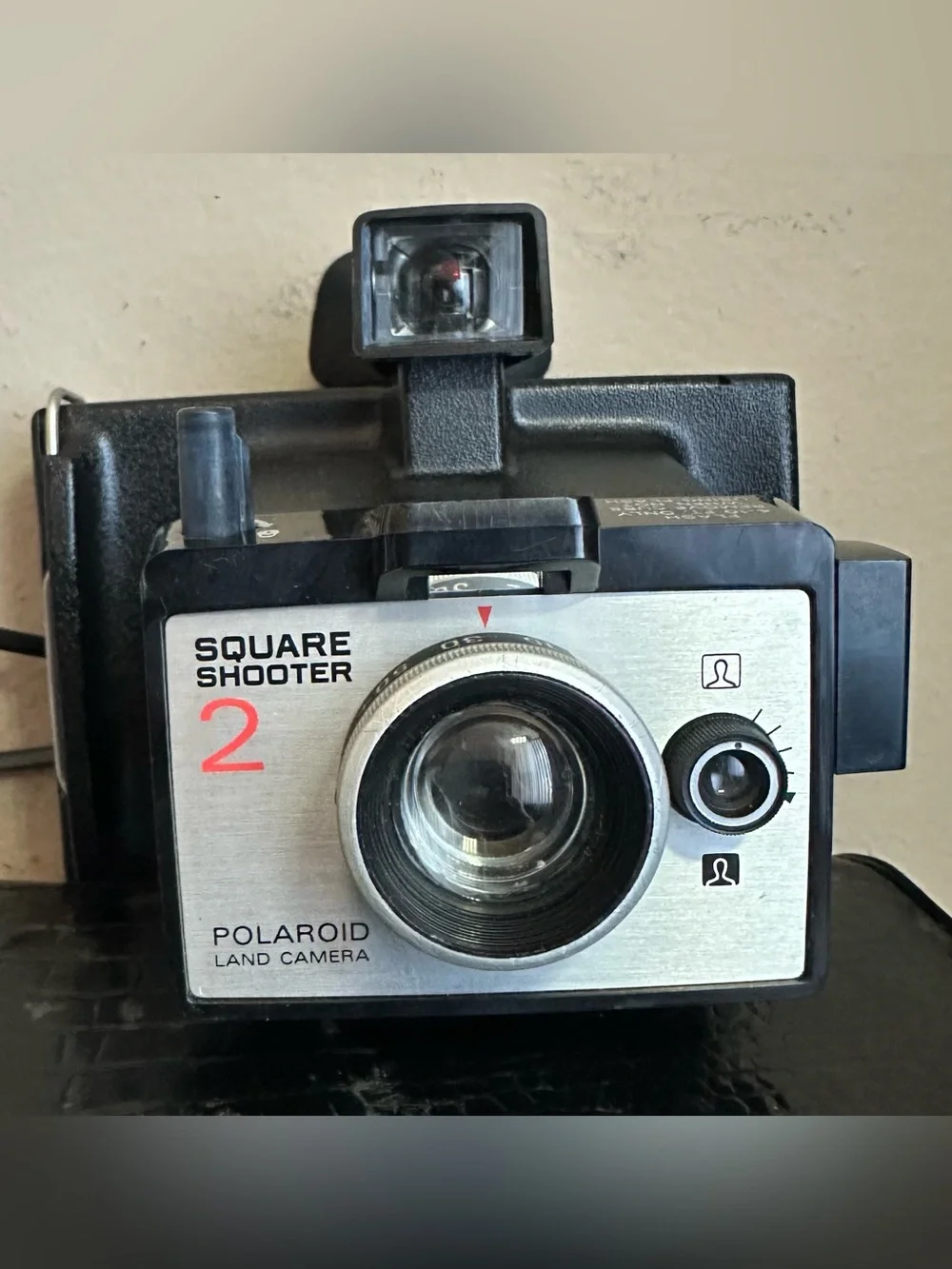 Vintage Polaroid Land Square Shooter 2 Instant Film Camera w/ Case